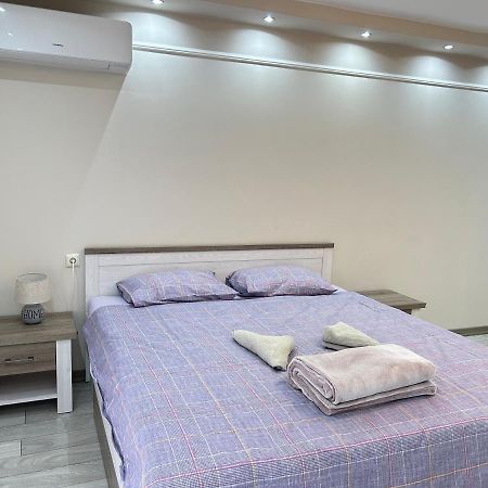 Apartament Deluxe Karina-Free Parking Burgas City Eksteriør billede