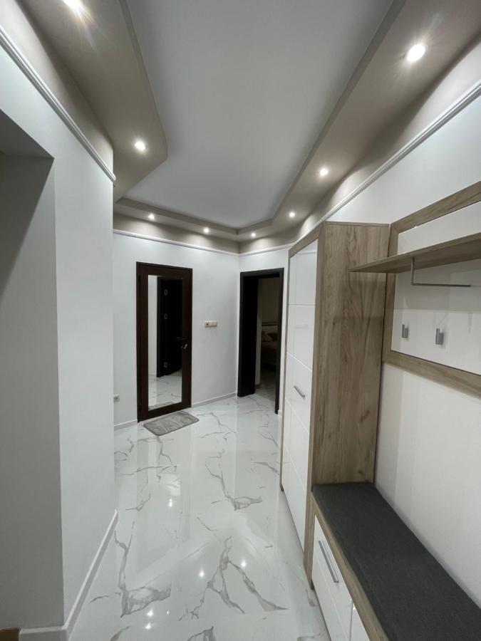 Apartament Deluxe Karina-Free Parking Burgas City Eksteriør billede