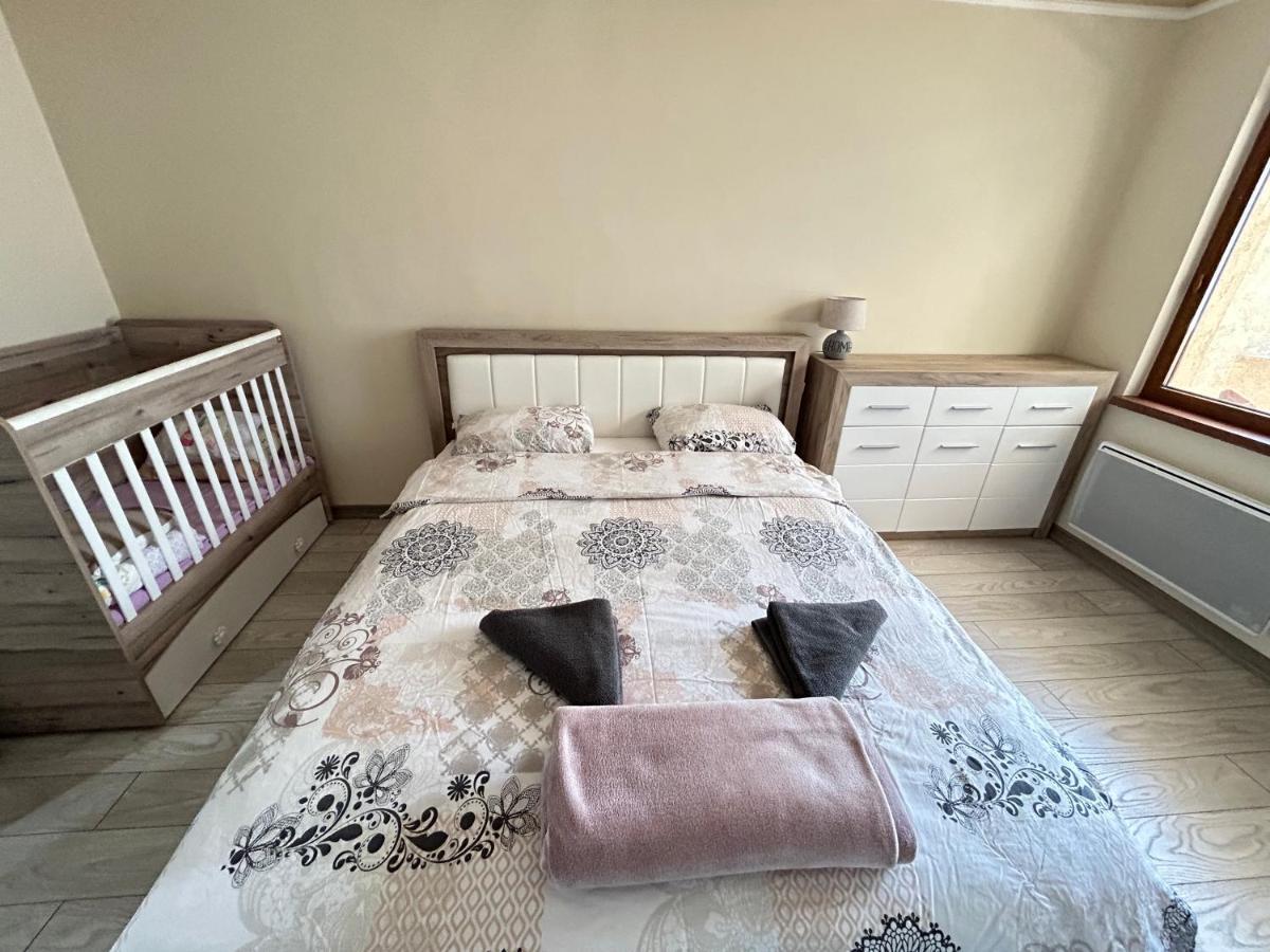 Apartament Deluxe Karina-Free Parking Burgas City Eksteriør billede